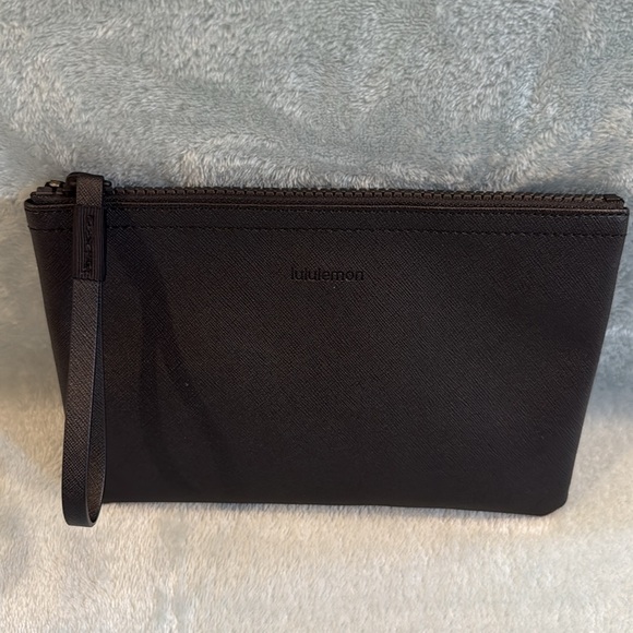 Lululemon zip pouch - Picture 15 of 15